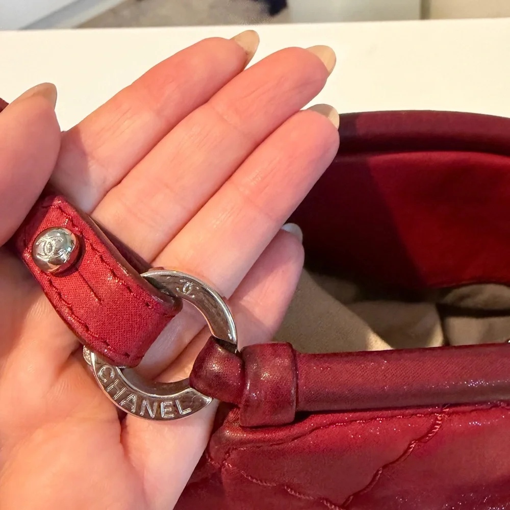 Authentic RARE Iridescent Chanel Tote - Picture 6 of 13